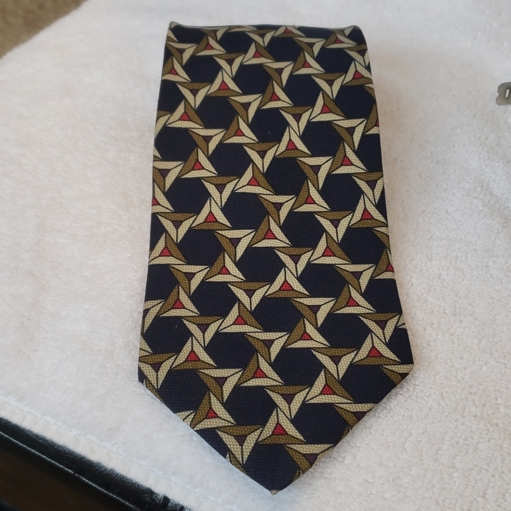 Jhane Barnes tie
